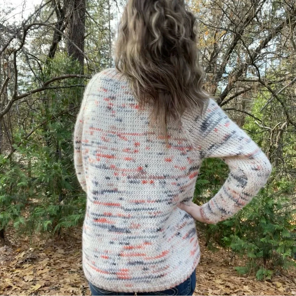100% Wool Handknit Cardigan size medium in color Colorado - Picture 4 of 9